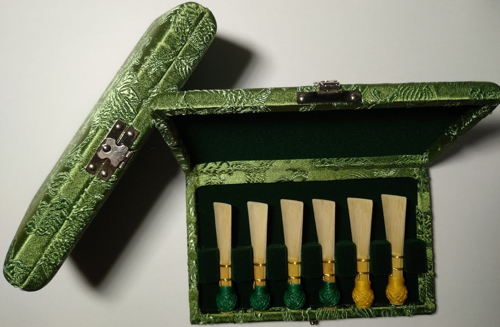 Cañas Fagot Profesional con Estuche acabado en Tela Verde (6 unidades)
